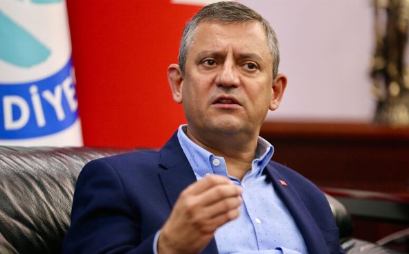 Aziz İhsan Aktaş sessizliğini bozdu! Özgür Özel yurt dışına kaçtığını iddia etmişti...